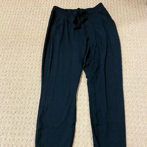 Hollister Gilly Hicks High Waisted Jogger